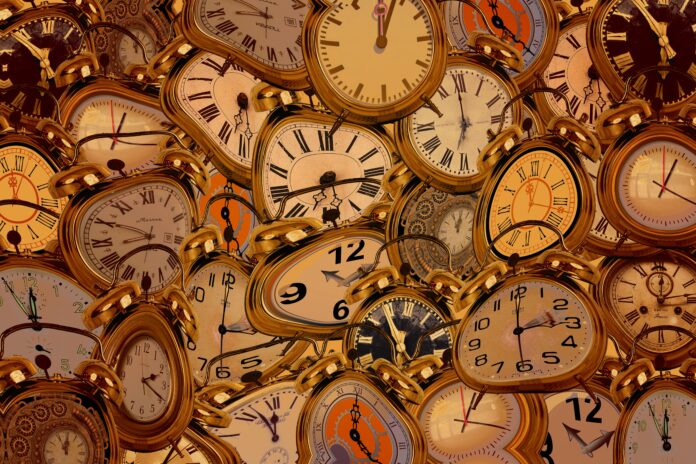 Uhr titel