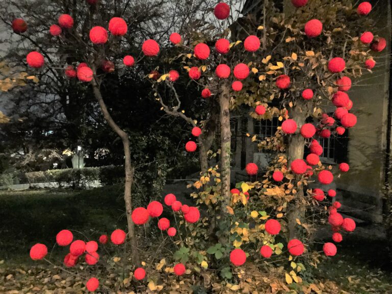 Bunte Fäden, Bilder und Worte
