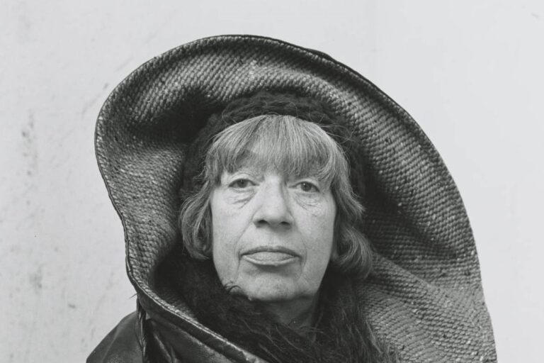 Frau und Künstlerin