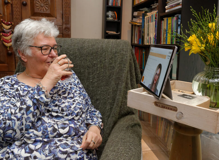 Vernetzt leben mit der digitalen Assistentin «Anne»