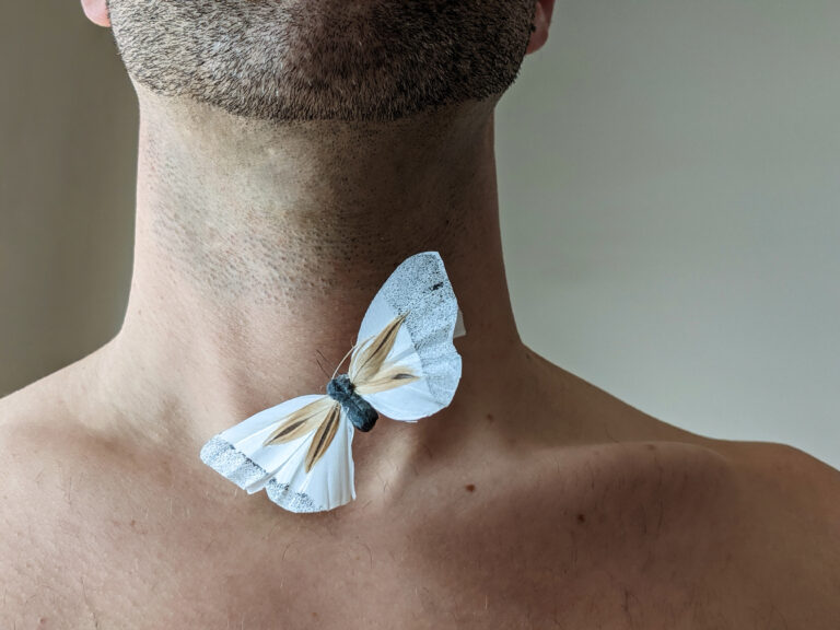 Der Schmetterling in unserem Hals