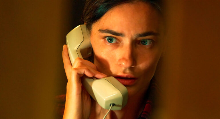Sabiha arbeitet in einem Erotik-Callcenter